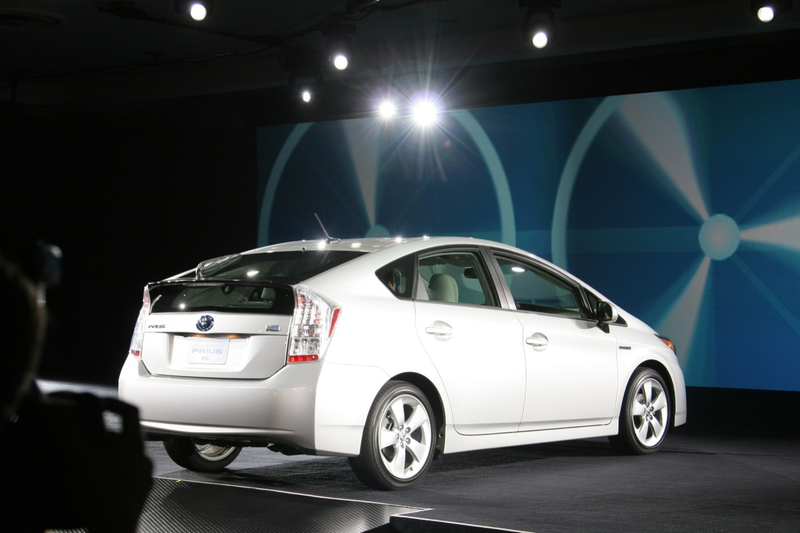 Illustration for article titled 2010 Toyota Prius: At 50 MPG, Officially Highest-Mileage Retail Vehicle